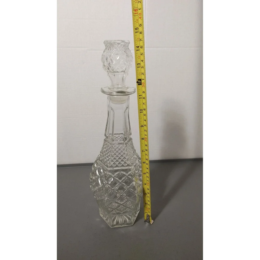 Glass Decanter Unisex OS Clear Excellent Diamond Cut Vintage Barware